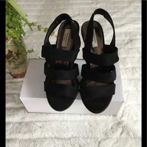 Vera Wang, Simply Vera, Black Spike Heels.